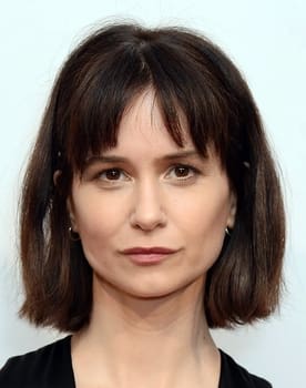 Katherine Waterston as Solange