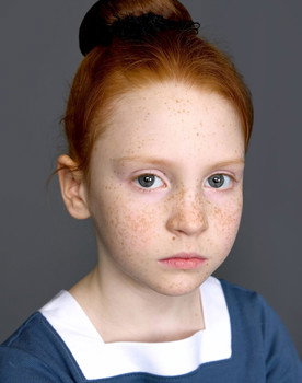 Мирослава Карпеева as Ева