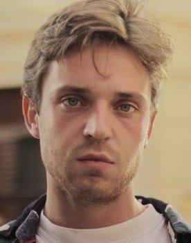 Geoffrey Tiquet as Micky