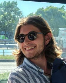 Konstantin Quentin Gvero as Narrator (Toma)