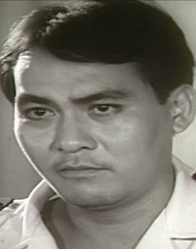 Trần Quang Đại as Quyến / Lê Ngân