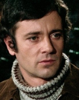 Víctor Petit as 