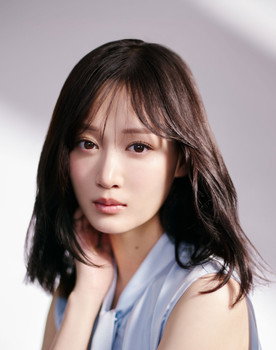 山下美月
