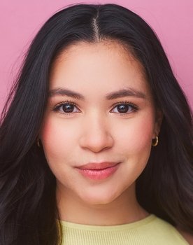 Gabriela Ochoa Perez as Charlie