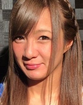 Yoko Arai as 