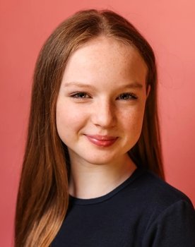 Molly McCann as Molly