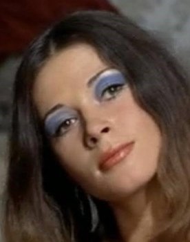 Joëlle Cœur as Joëlle / Yvette