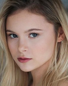 Mia Jenkins