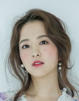 Park Bo-young as Lee Eun-su