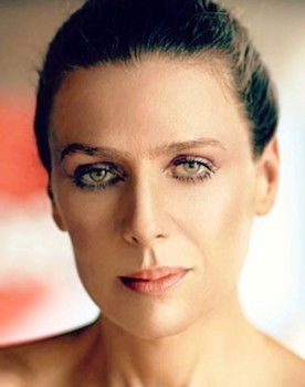 Veronique Vandeven as Boss (voice)