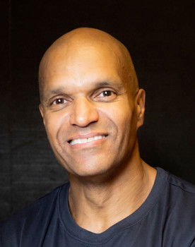 Martin Carboo as Self