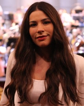 Anahí Cardoso as Violetta Valéry