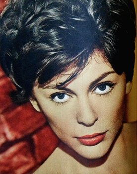 Françoise Prévost as Carla