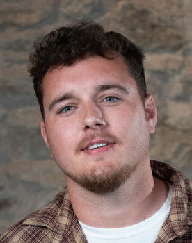 Mitchell Cole as Brad