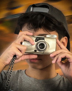 Gaspar Villani as Luís