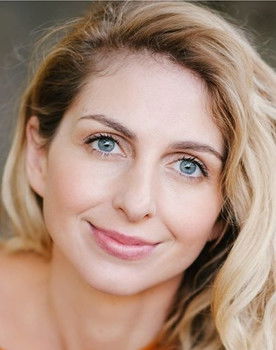 Sontaan Hopson as Winnie