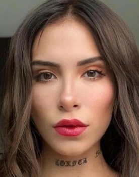 Fernanda Moreno as Self