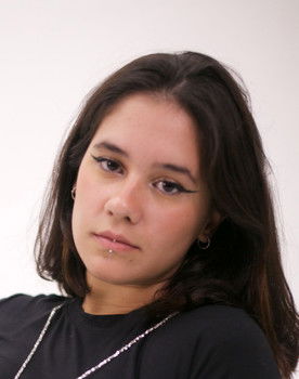 Luna Daenekas as Francisca