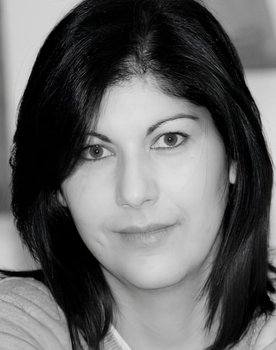 Marcella Valenti as Linda