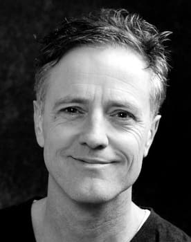 Lars Simonsen as Steen