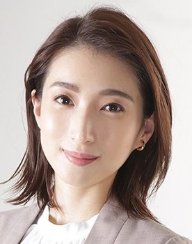 Momoko Yamada as Marina Komatsu