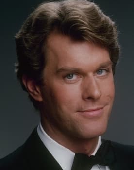 Kevin Conroy as Narrator (voice)