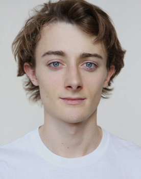 Finn RL Wilson as Carl