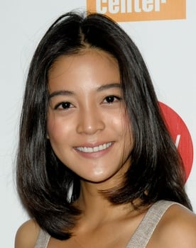 Apinya Sakuljaroensuk as Fon