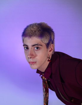 André Parra as Avoa