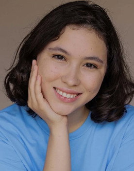 Hannah Stuckert as Norma Davis