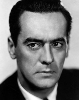 Ian Keith as Carson