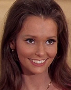 Susan Strasberg as Helene Schweitzer