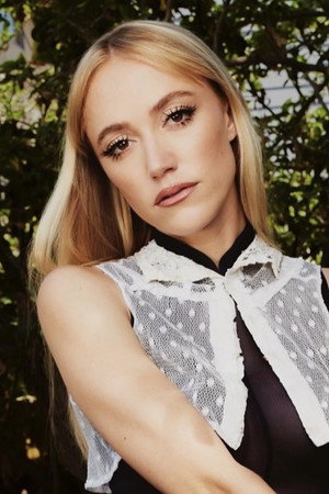 Maika Monroe