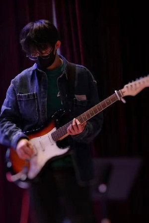 吴凯鹏（乌鸦Producer）