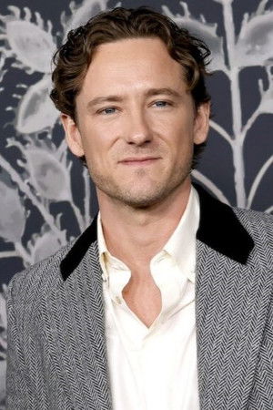 Lewis Pullman