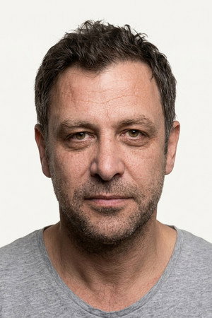 Nejat İşler