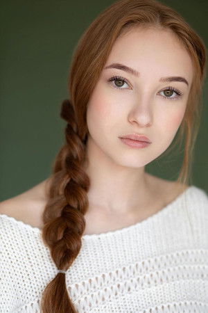 Caroline Elle Abrams