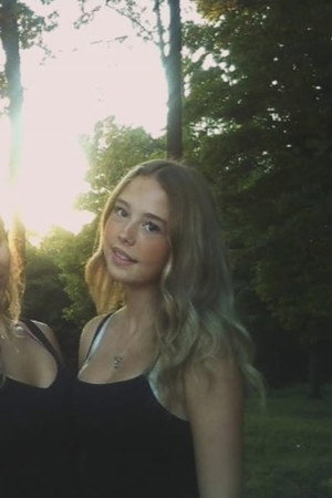 Claudia Leonard
