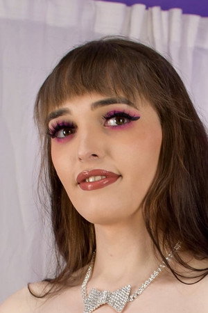 Bella Bates