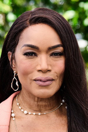 Angela Bassett