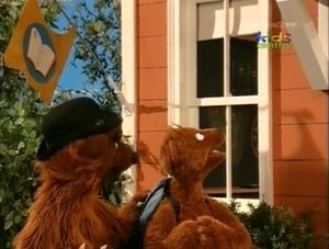 Backdrop image for Baby Bear's First Day of School