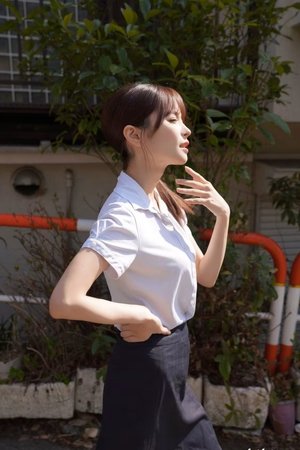 Kana Momonogi