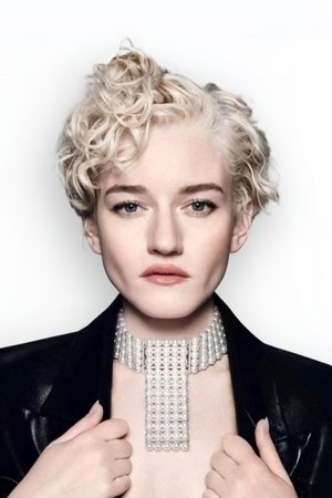 Julia Garner