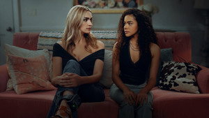 Ginny & Georgia