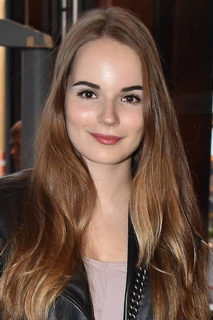 Sasha Spilberg portrait