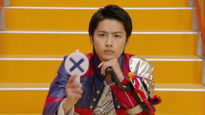 Episódio 2 - Capítulo Tenbin Gold e Hebitsukai Silver - Uchu Sentai Kyuranger: Star Change With Us!