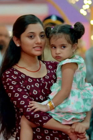 Mazha Thorum Munpe | FlixBox