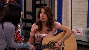 Os Feiticeiros de Waverly Place 3×24