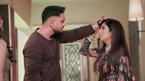 Vishakha Sets an Emotional Trap