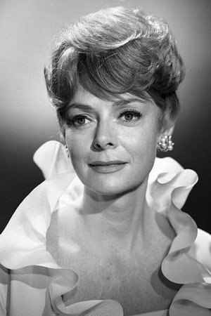 June Lockhart fotoğrafı